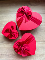 Mini Nutella Jars & Artificial Roses Heart Gift Box